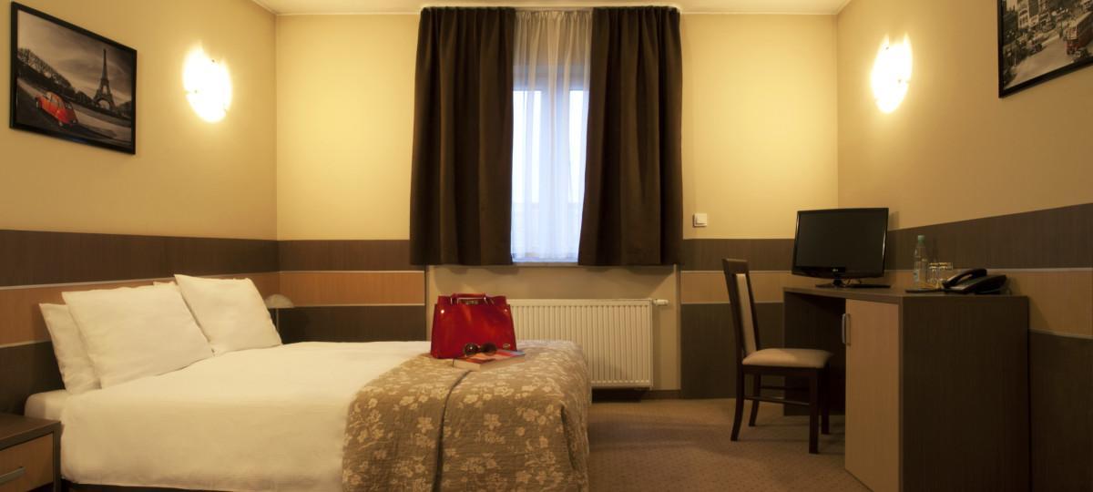 Noclegi Hotel Sleep